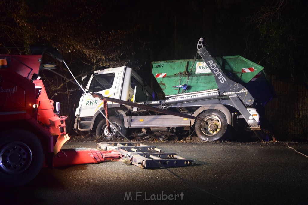 Container LKW umgestuerzt Koeln Brueck Bruecker- Dellbruecker Mauspfad P166.JPG - Miklos Laubert